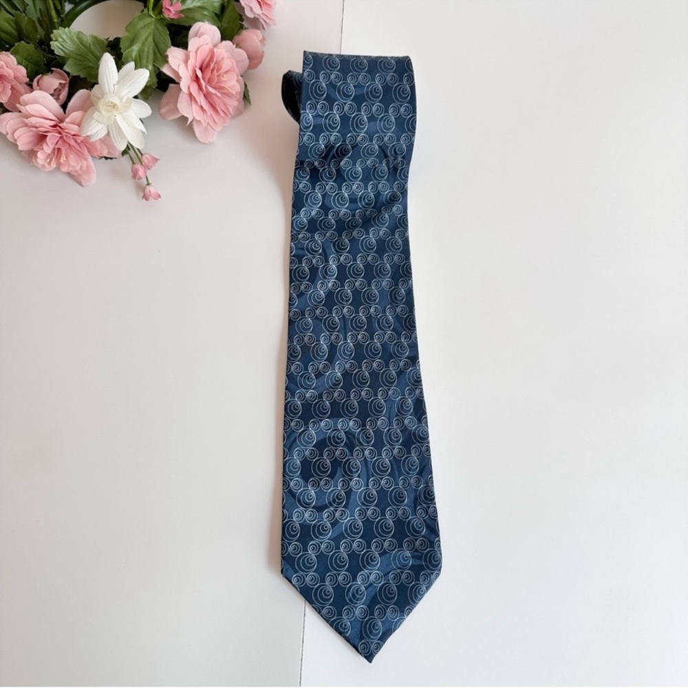 Disney Walt Disney World Blue Silk Mickey Mouse Holographic
Print Necktie